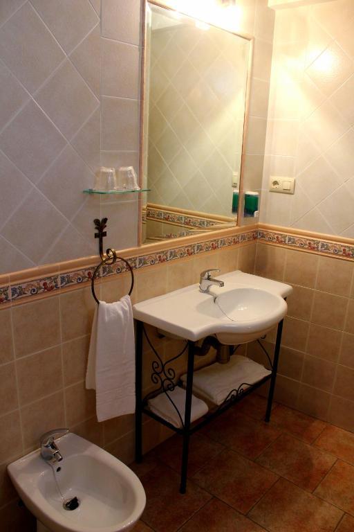 Hostal San Pedro Куенка Номер фото